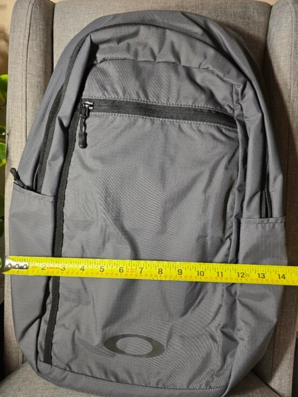 🚌 ✏️ 🍎Oakley Gray Everyday Men's Backpack